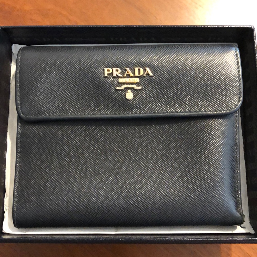 Prada Portafoglio Saffiano Metal Wallet